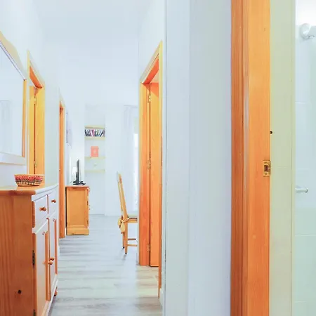 2 Bedroom Cozy In Apartamento