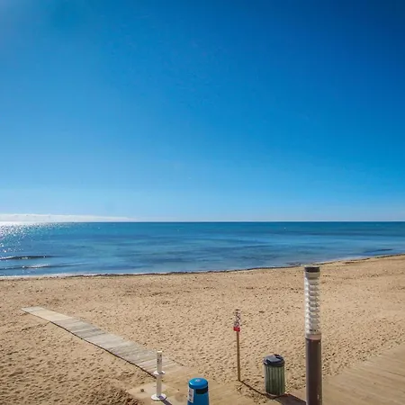 Apartamento 2 Bedroom Cozy In *