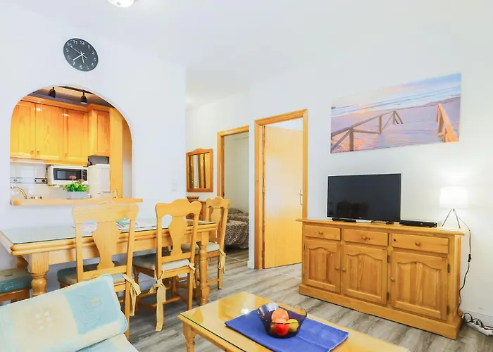 Apartamento 2 Bedroom Cozy In