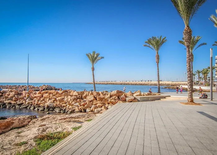 Apartment 2 Bedroom Cozy In Torrevieja