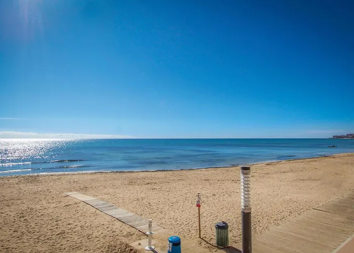 Apartamento 2 Bedroom Cozy In *